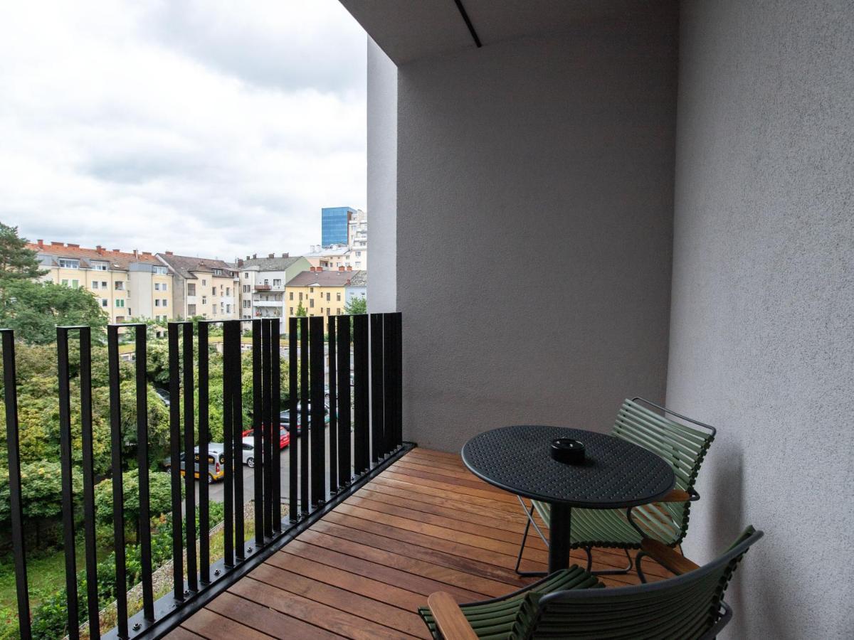 Limehome Linz Schillerstrasse Buitenkant foto