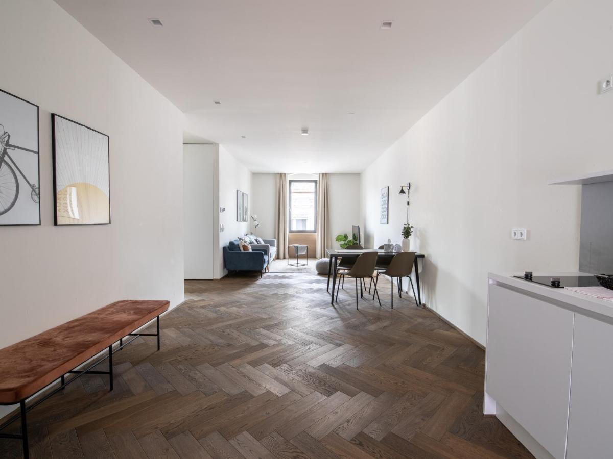 Limehome Linz Schillerstrasse Buitenkant foto